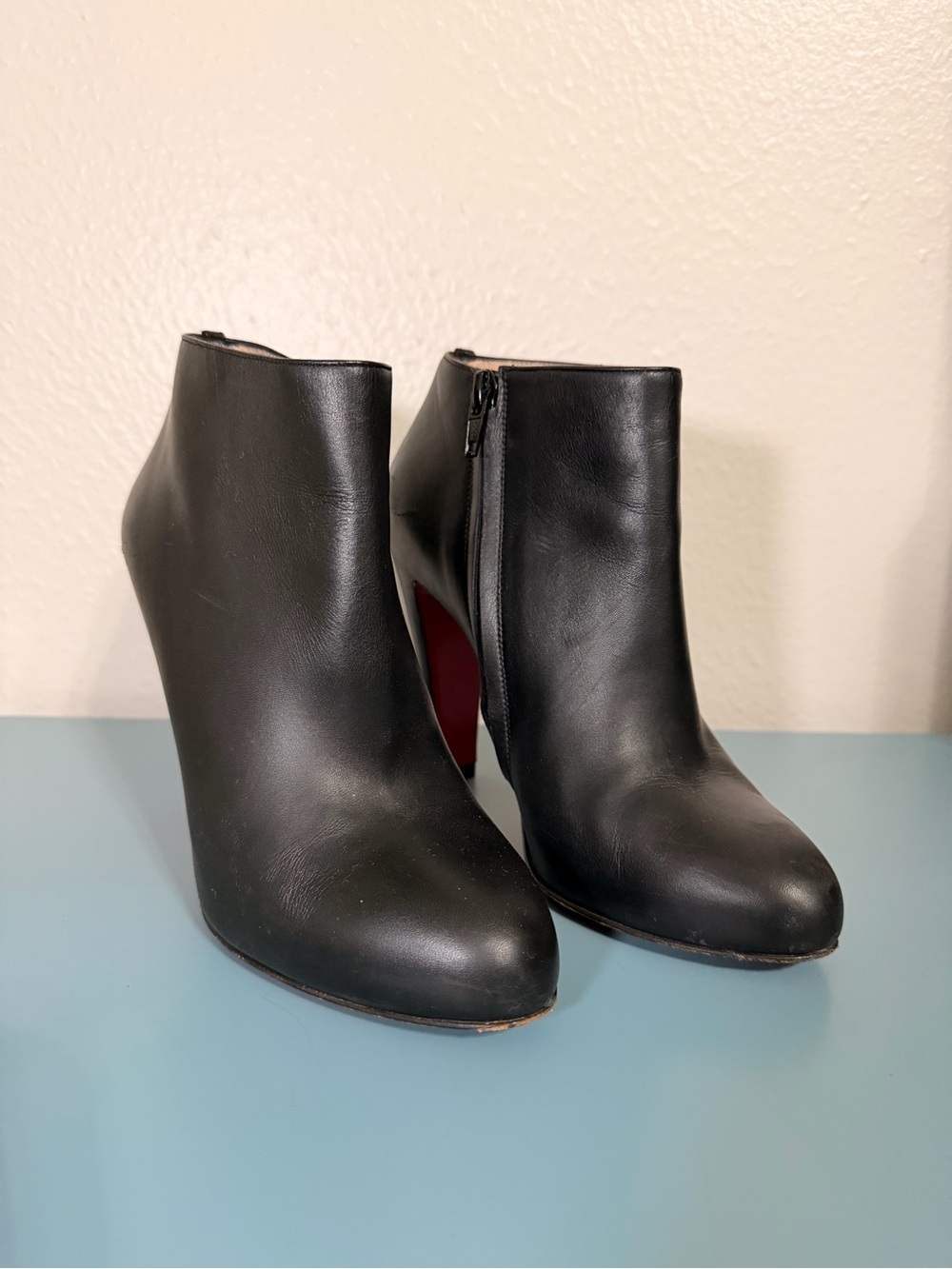 Christian Louboutin Bobsleigh King Calf ankle boots - Size 7